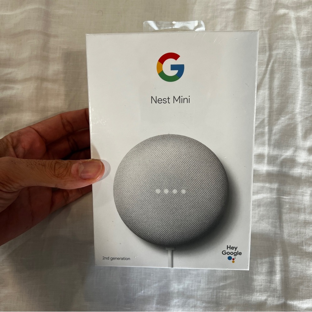 Google Nest Mini 2nd Generstion - Brand new, unopened